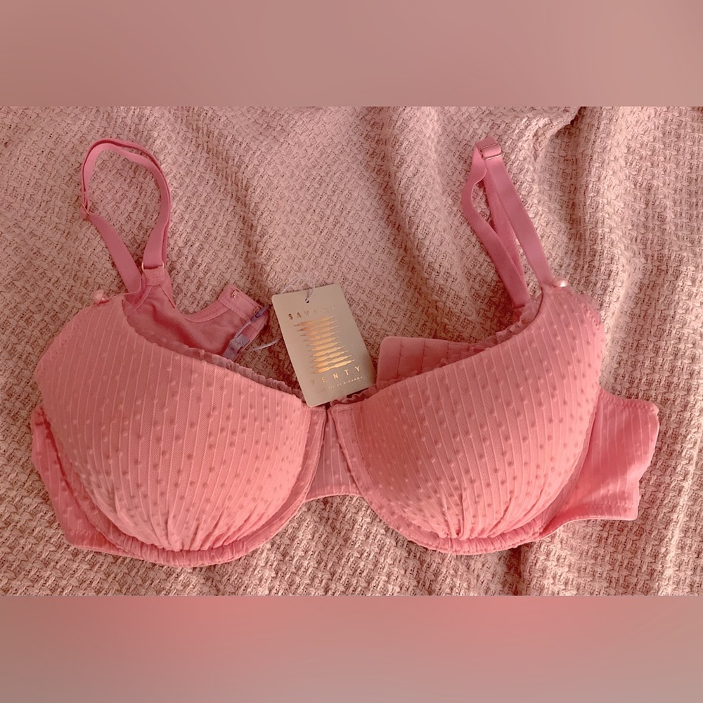 NWT Savage X Fenty pink textured bra